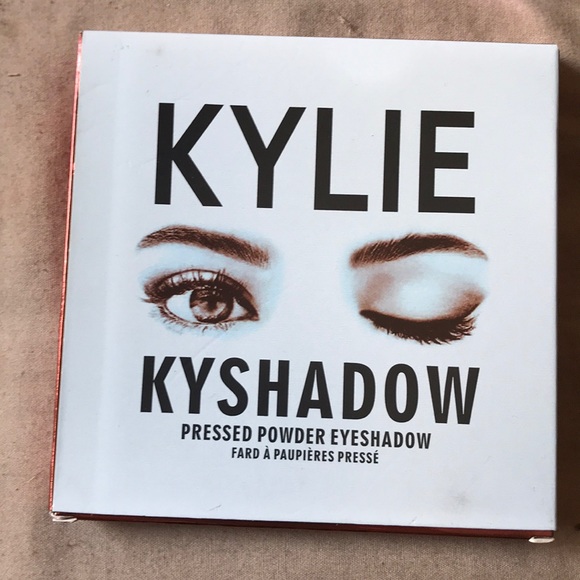 Kylie Cosmetics Other - The bronze pallet